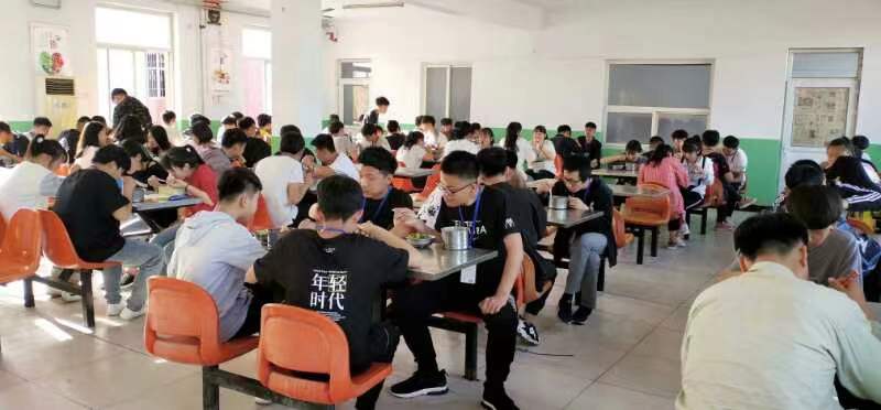 邯郸市机械电子技工学校(图2)